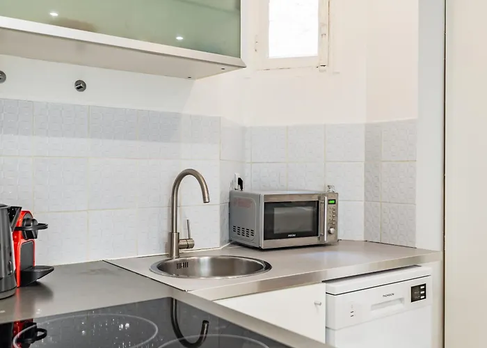 Elegant Saint-dominique Paris